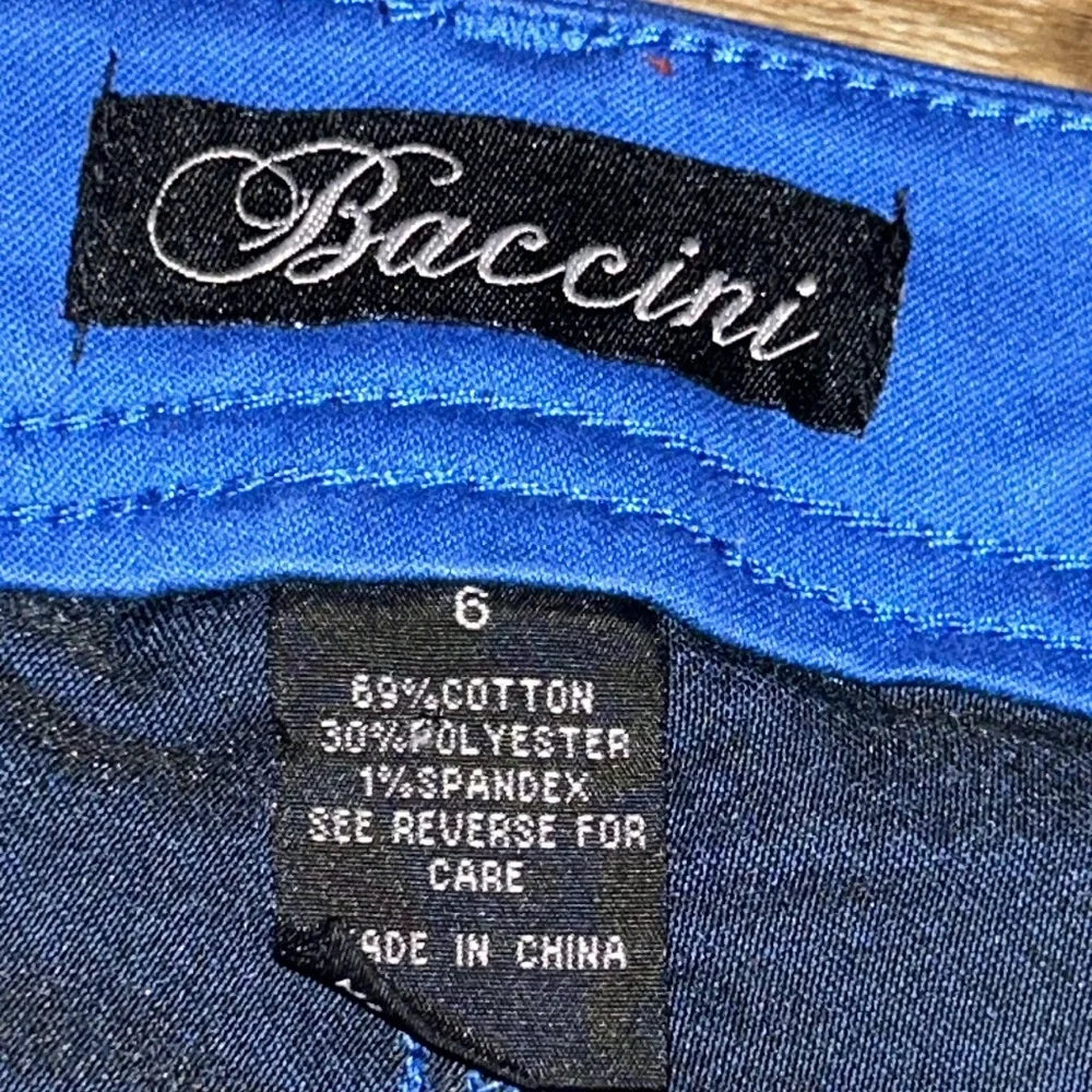 Gorgeous ( never worn) stretchy Royal Blue Baccinni Skinny Jean Slacks Size 6 - Picture 2 of 5